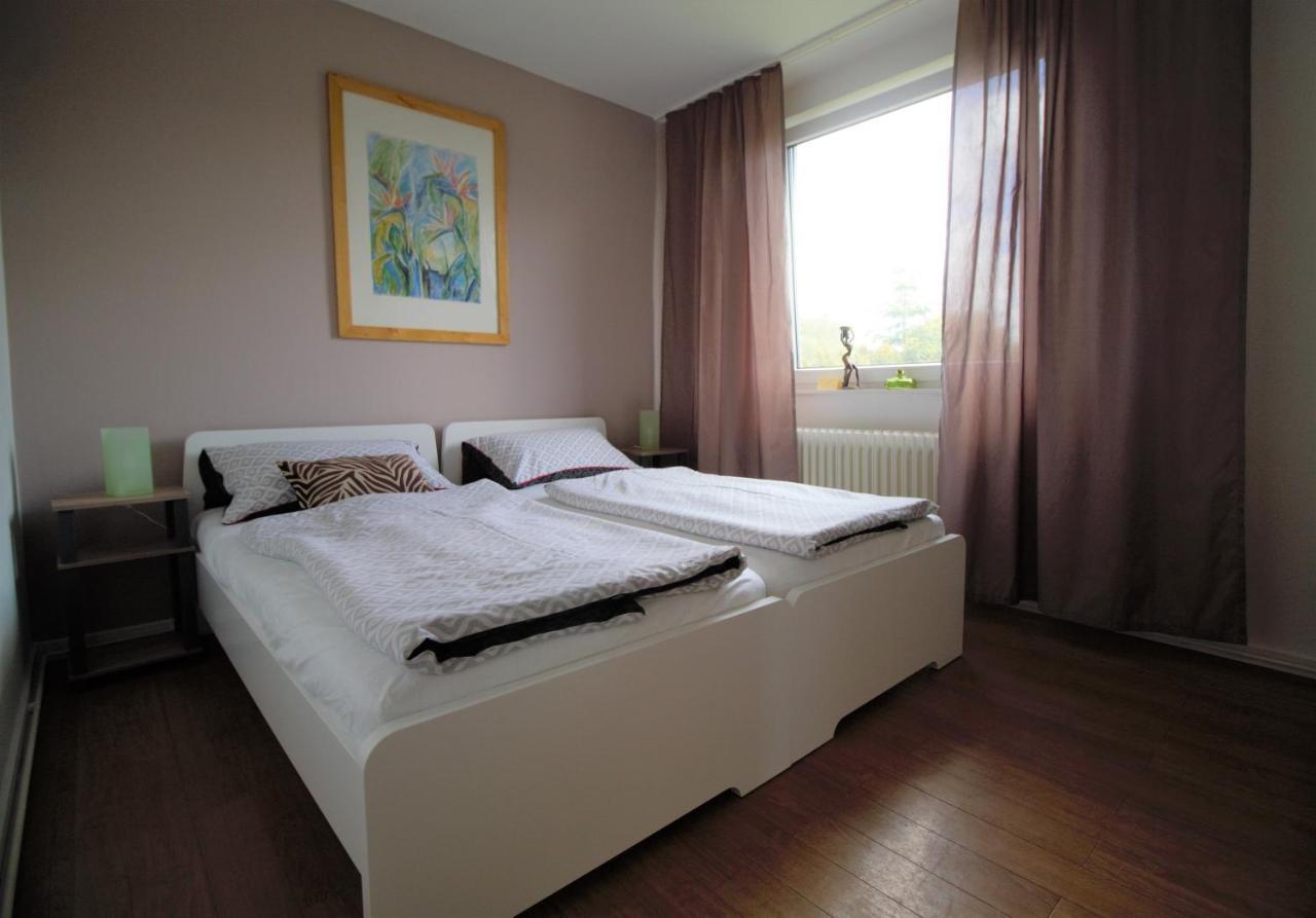 Ferienwohnung Achtpunkt2 Оберхаузен Екстериор снимка
